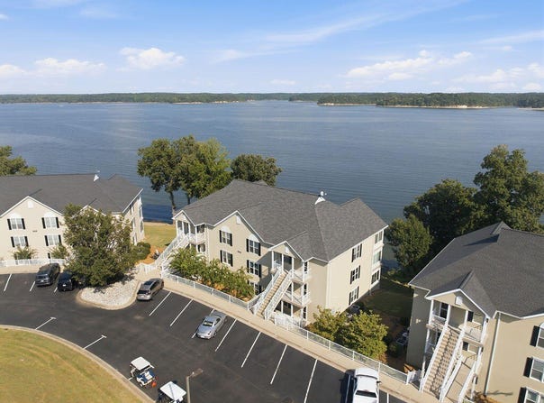 684 Moon Bay Drive, Kuttawa, KY 42055