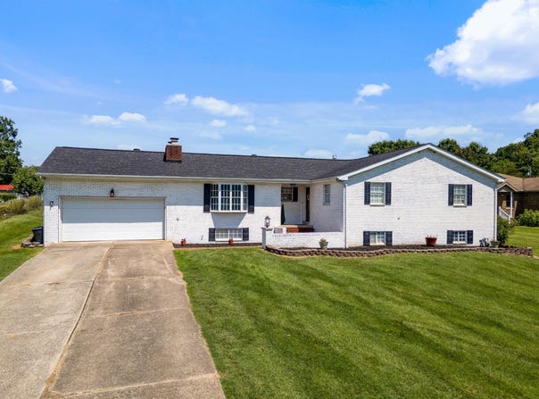 48 Walnut Lane, Huntington, WV 25704