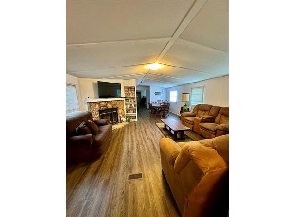 112 Oak Acres Drive E, Malakoff, TX 75148
