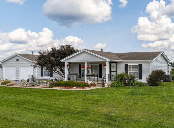 377 Hickory Grove Road, Foster, KY 41043