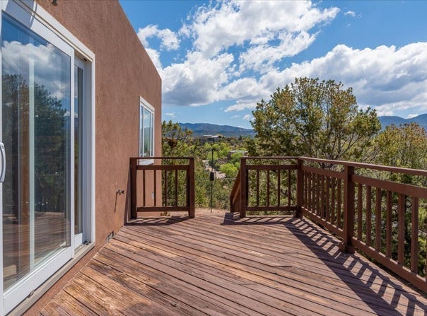 402 Vera Drive, Santa Fe, NM 87501