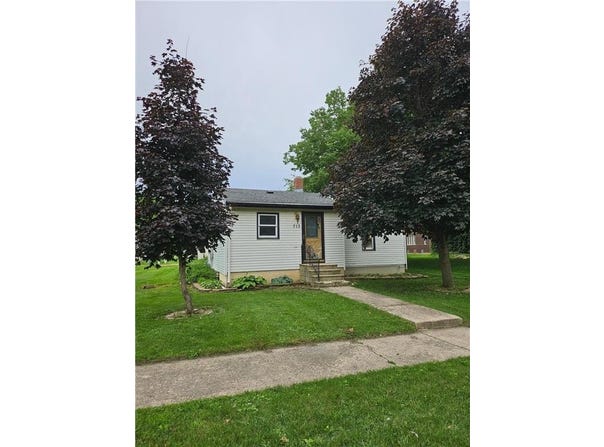 713 3rd Avenue, Brewster, MN 56119