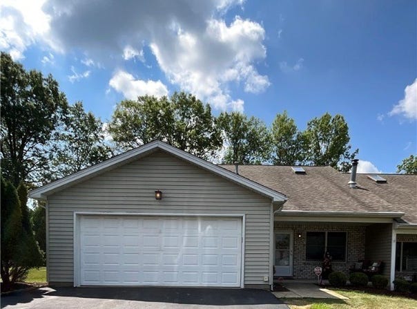 557 Wilcox Road, Austintown, OH 44515