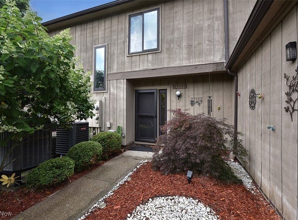 7332 Creekwood Drive unit: #4B, North Royalton, OH 44133