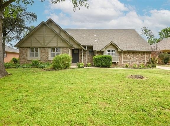 4619 S Lakewood Avenue, Tulsa, OK 74135