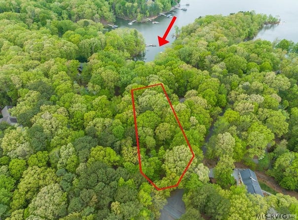 17 Darcy Drive, Clarksville, VA 23927