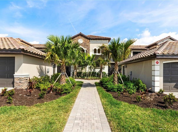 5558 PALMER CIRCLE, BRADENTON, FL 34211