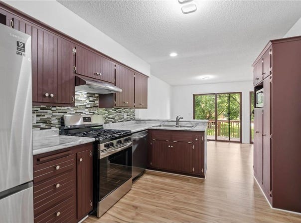 14377 Chestnut Drive, Eden Prairie, MN 55347