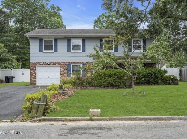 308 Predmore Avenue, Lanoka Harbor, NJ 08734