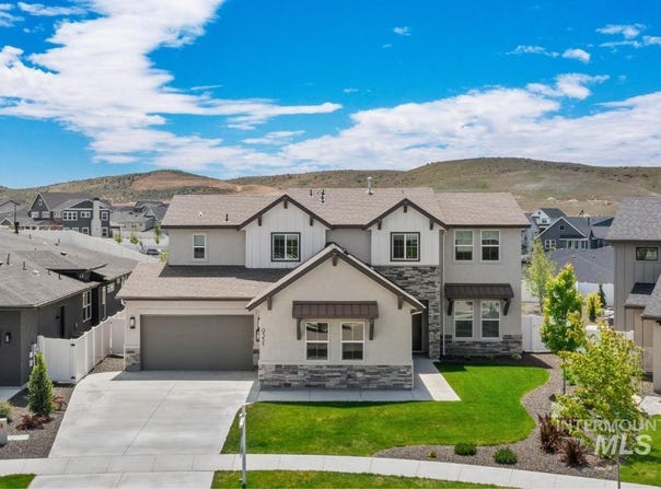 9351 W Sooty Grouse Ct, Boise, ID 83714