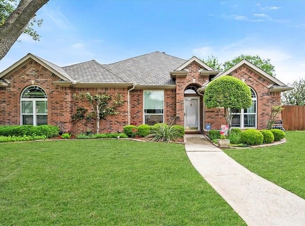 5 Churchill Court, Mansfield, TX 76063