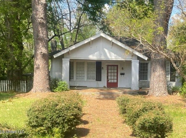 217 E Center Street, Canton, MS 39046