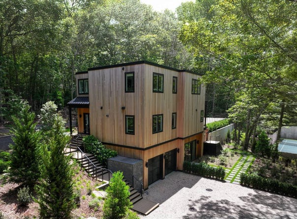 125 Laurel Valley Drive, Sag Harbor, NY 11963