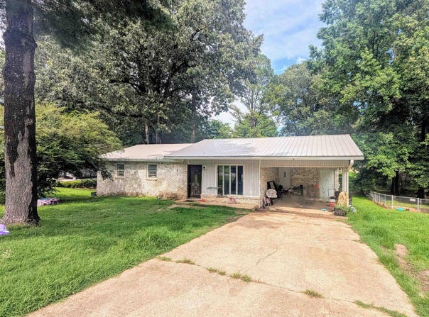 363 Lee Avenue, Piggott, AR 72454