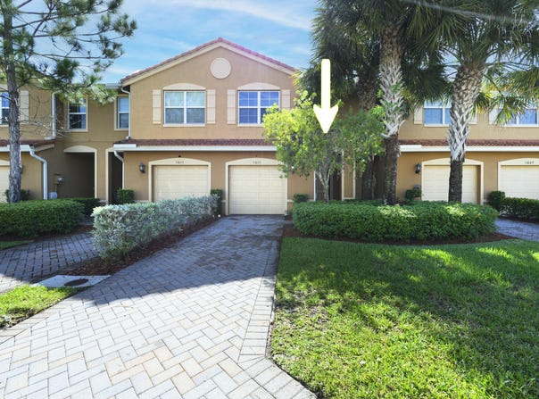5813 Monterra Club Drive, Lake Worth, FL 33463