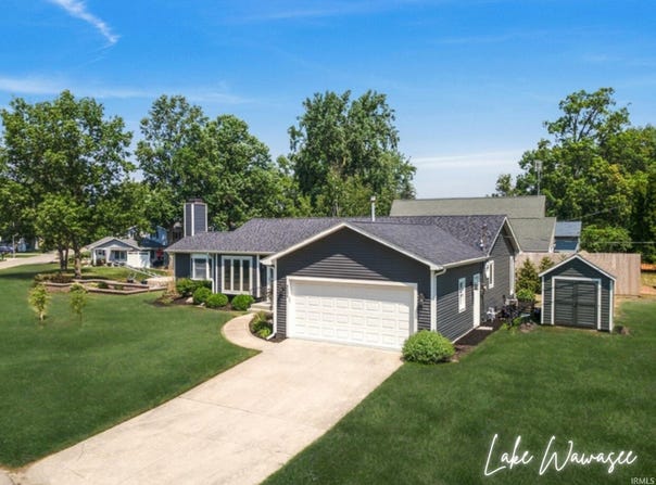 8006 E Cherokee Road, Syracuse, IN 46567