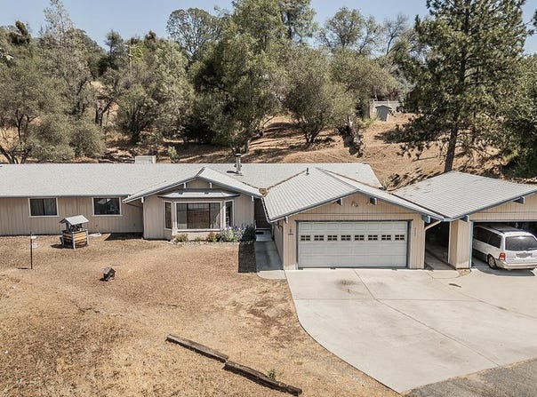 40237 Alerna Way, Oakhurst, CA 93644