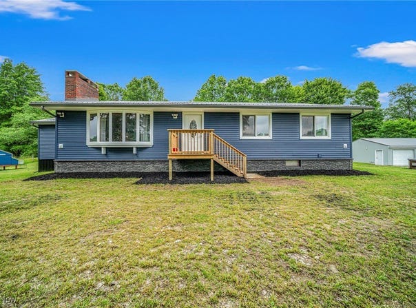 7101 US Route 322, Williamsfield, OH 44093