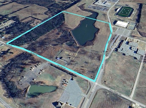 000 Pine Ridge  RD, Pottsville, AR 72858