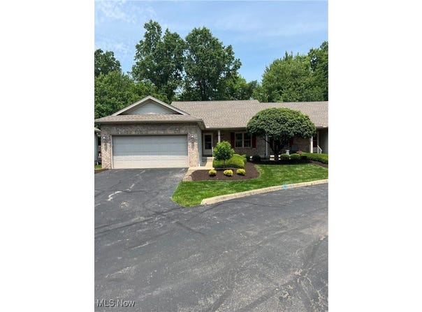 6695 Clingan Road unit: 26, Poland, OH 44514