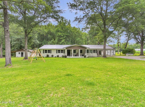 5915 Livingston Chapel Road, Delco, NC 28436
