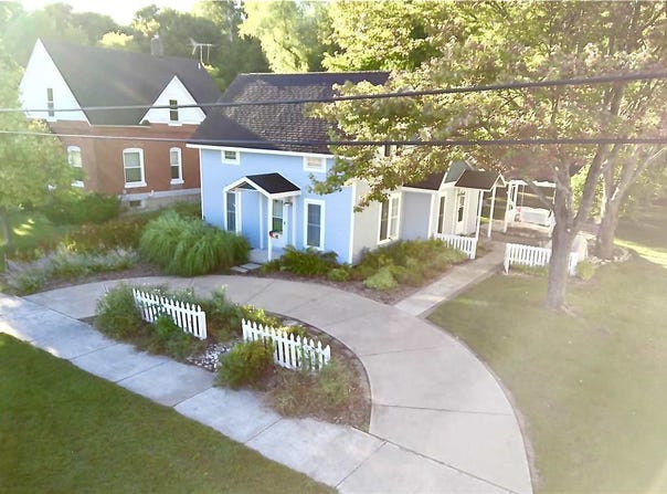 310 E MAIN, BOYNE CITY, MI 49712