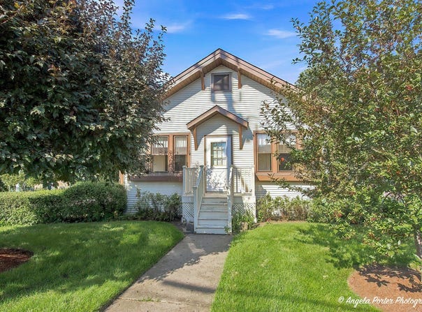 204 N Archer Avenue, Mundelein, IL 60060