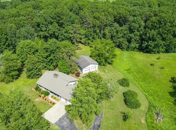 5651 S York Highway, Grimsley, TN 38565