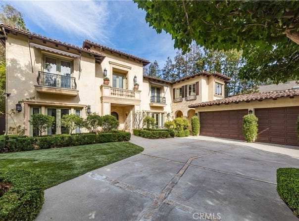12094 Summit Circle, Beverly Hills, CA 90210