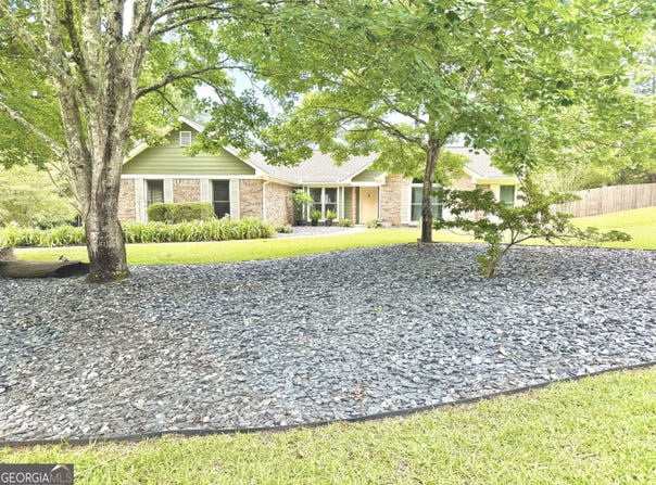 100 Huntcliff, Lagrange, GA 30240