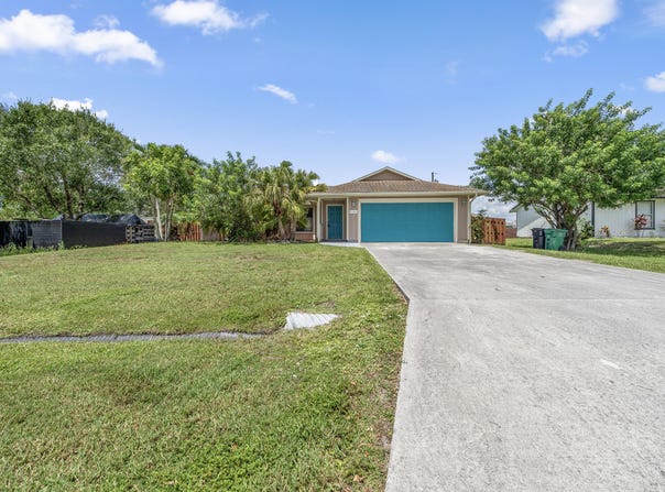 1192 SW Irving Street, Port Saint Lucie, FL 34983