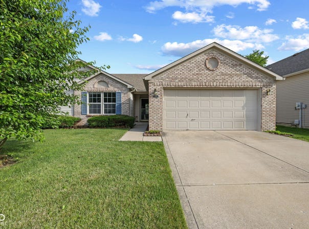 1896 Central Park Boulevard W, Greenwood, IN 46143