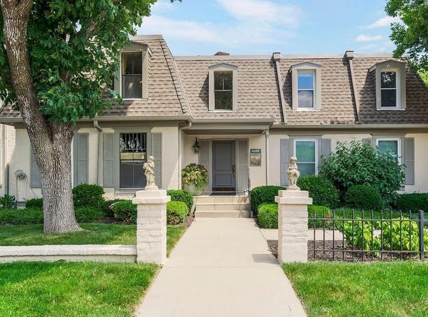 6720 W 109TH Street, Overland Park, KS 66211