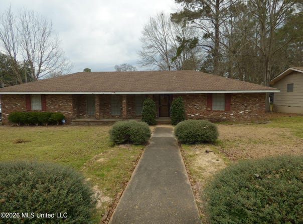 238 Westview Circle, McComb, MS 39648