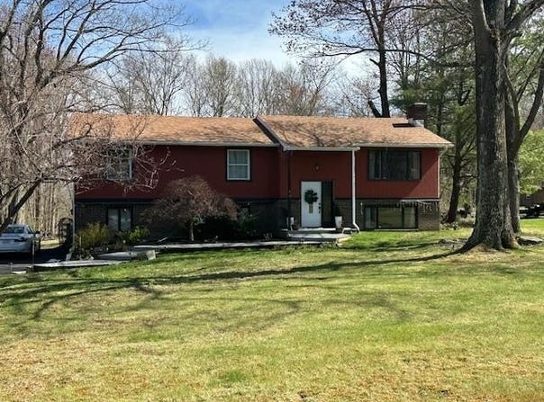 30 Mountain Pass Road, Hopewell Junction, NY 12533