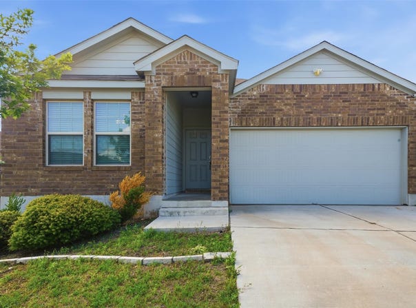 116 Cosmos Ln, Jarrell, TX 76537
