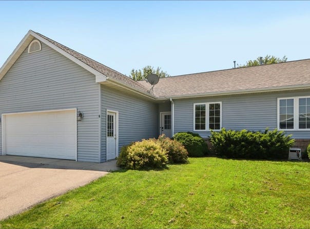 1270 E Jakes Way, Whitewater, WI 53190-3879