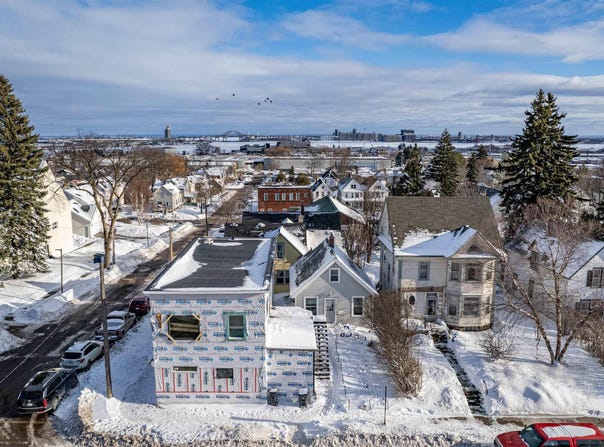 2502 W 3rd St, Duluth, MN 55806