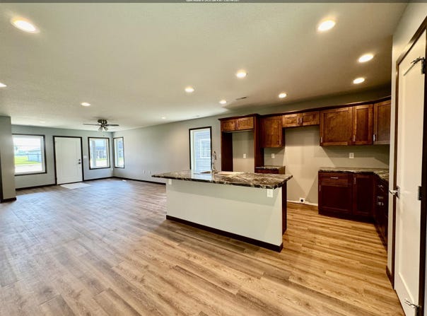 209 34th Avenue W, Spencer, IA 51301
