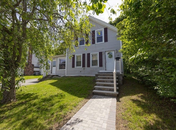 58 Howland St, Marlborough, MA 01752