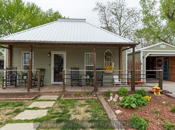 525 Stockton St., Bradshaw, NE 68319