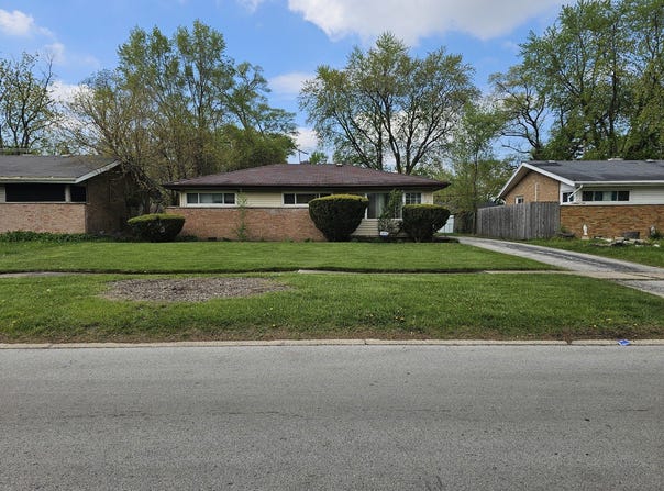 3102 Wilshire Avenue, Markham, IL 60428