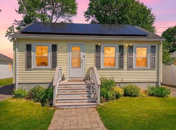 6 Pine Street, Wareham, MA 02571