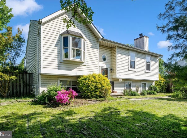 17 TAOS Circle, BALTIMORE, MD 21220