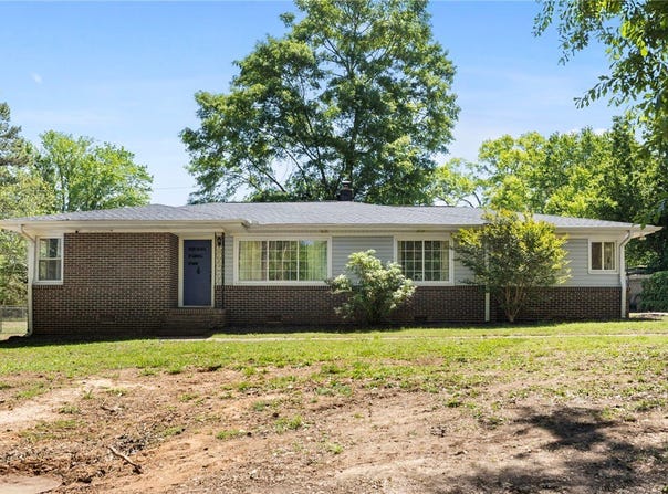 300 Woodvale Avenue, Fountain Inn, SC 29644