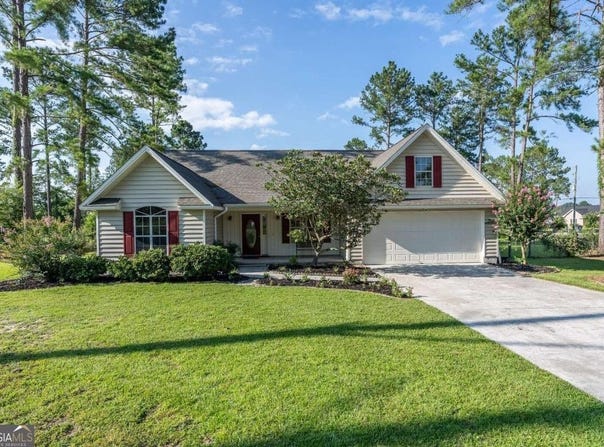 371 Summertree, Douglas, GA 31535