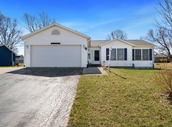 227 Meadow Drive, ORANGEVILLE, IL 61060