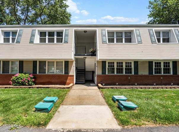 10 Haven Drive, Matawan, NJ 07747