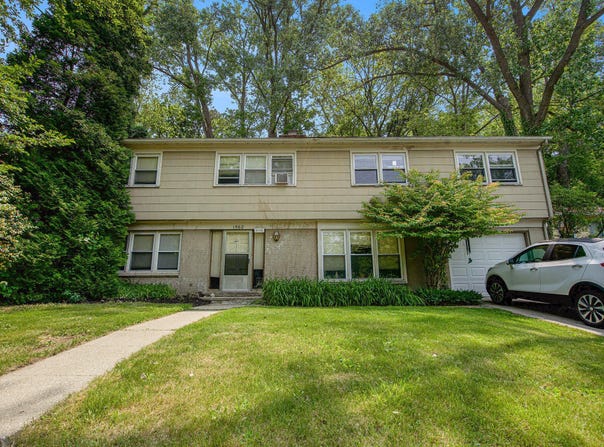 1562 Jones Drive, Ann Arbor, MI 48105