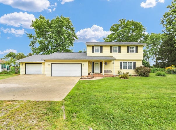 68 John Lane, Champaign, IL 61822